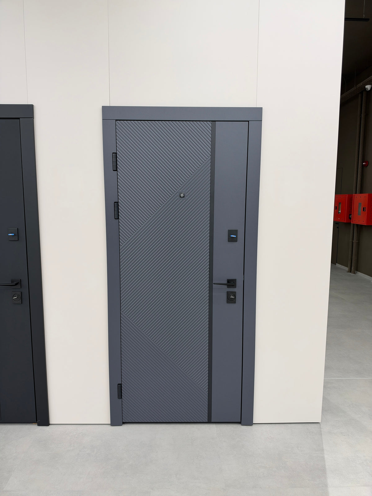 Ușă Exterior Spartan Molding Negru/Alb