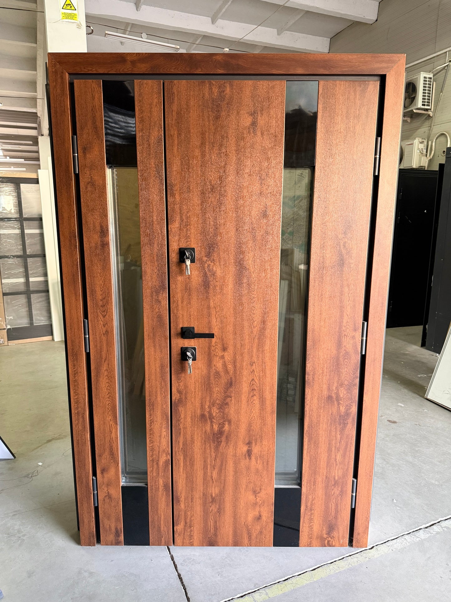 Ușă Exterior Z-401 Dublă Nuc/Alb